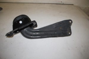 17830586 – 5Q0505223D – Draagarm links-achter