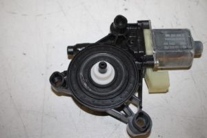 17829474 – 5Q0959801 – Raammotor Portier