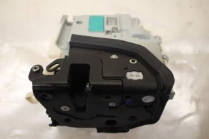 17799576 – 8X1837016A – Deurslot Mechaniek 4Deurs rechts-voor