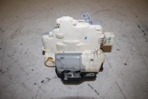 17811814 – 4F2837016B – Deurslot Mechaniek 4Deurs rechts-voor