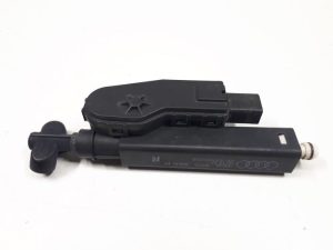 19422072 – 4E0955966A – Headlight washer