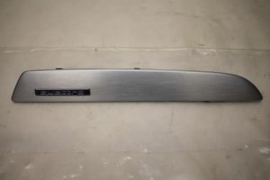 17797454 – 8K2853189M1NK – Dashboard sierlijst