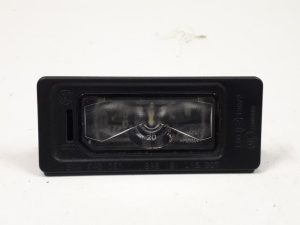 20573486 – 5NA943021 – Registration plate light
