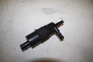 17824167 – 3B7955681 – Headlight washer pump