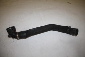 17826309 – 8K0121055E – Kühlerschlauch