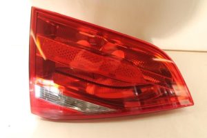 17788365 – 8K5945093 – Taillight, left