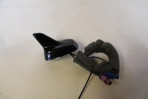 17791658 – 4E0035503R – GPS antenna