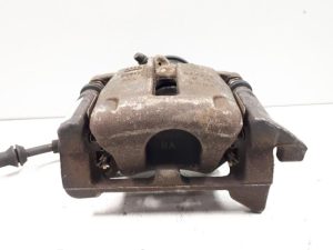 18639014 – 8K0615404B – Remklauw (Tang) rechts-achter