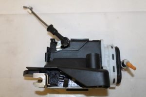 17794133 – 8D0839016A – Deurslot Mechaniek 4Deurs rechts-achter