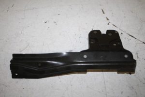 17810685 – 8N0827505A – Slotmechaniek Achterklep