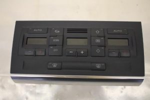 17801543 – 8E0820043AJ5PR – Climatronic Panel