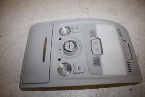 17807779 – 8T0947135BMET1 – Innenbeleuchtung vorne