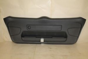 17794623 – 8V3867979E4PK – Tailgate trim