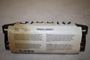 17806356 – 8T0880204F – Airbag rechts (Dashboard)