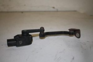 17828139 – 4F0505465M – Xenon height adjustment