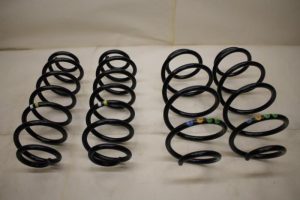 17795958 – 1K0400020 – Veerschroef voor