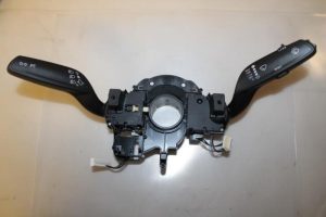 17793770 – 4G8953502T4PK – Steering column stalk