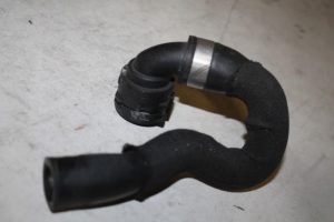 17822949 – 4M0819332F – Kühlerschlauch