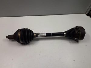 19547801 – 6R0407761KT – Antriebswelle links vorne