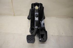 17798101 – 5Q1721058BA – Stütze (sonstige)