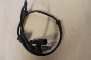 17789015 – 893927803A – ABS Sensor