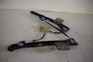 17811196 – 4G8839461B – Rear door window mechanism 4-door, left