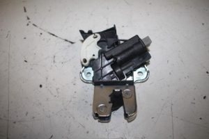 17809552 – 4F5827505D – Slotmechaniek Achterklep