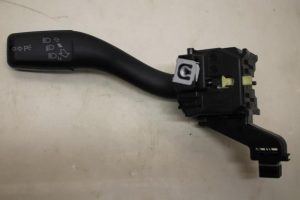 17796040 – 8P0953513E9B9 – Steering column stalk