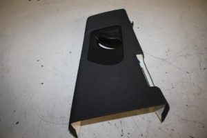 17813229 – 4G8867244AJY1 – Stijl midden-rechts