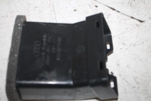 17807984 – 8V0857042 – Luchtgeleider