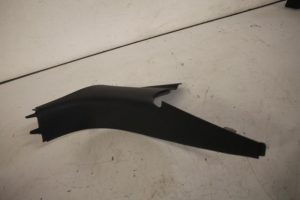 17831926 – 8J1867272A4PK – A-stijl Afdekkap rechts