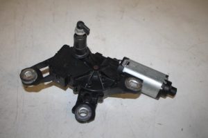 17830198 – 8R0955711B – Rear wiper motor