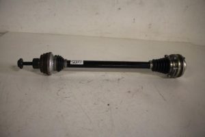 17818027 – 8R0501203C – Antriebswelle links hinten