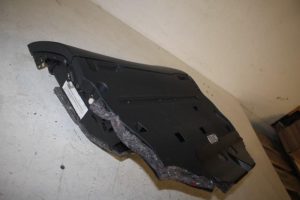 17807501 – 4F2857104C6PS – Dashboardkastje