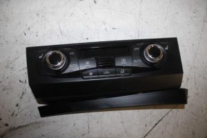 17813568 – 8K2820043AQXZF – Climatronic Paneel