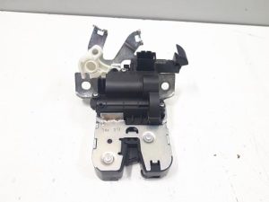 21437809 – 8W0827503 – Slotmechaniek Achterklep