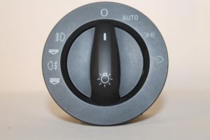 17788959 – 4F1941531D5PR – Light switch