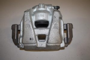 17817925 – 8K0615124C – Remklauw (Tang) rechts-voor