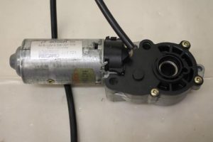 17797338 – 0390201628 – Sitzmotor