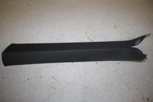 17809168 – 8W6867233BV48 – Stijl links-voor