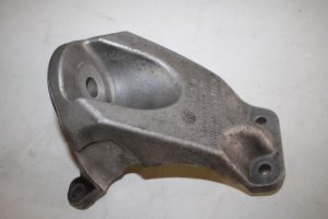 17802217 – 4F0399114B – Getriebe Halterung