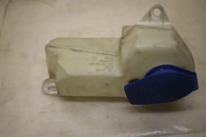 17799027 – 8E0955451AP – Front windscreen washer reservoir