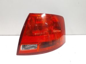 18395327 – 8E9945096E – Achterlicht rechts