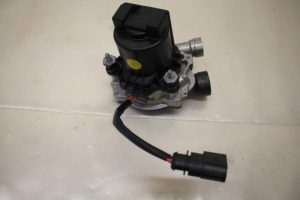 17798429 – 04E959231A – Secundaire Pomp