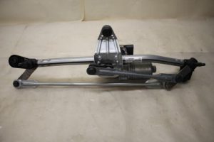 17797991 – 8V2955023C – Wiper motor + mechanism