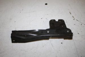 17810687 – 8N0827505A – Slotmechaniek Achterklep