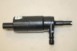 17796941 – 3B0955681A – Windscreen washer pump