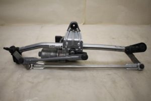 17797990 – 8V1955023C – Wiper motor + mechanism