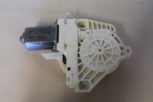 17791506 – 8K0959801B – Door window motor