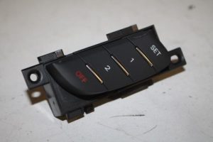 17816036 – 4G89597695PR – Sitzverstellung Schalter